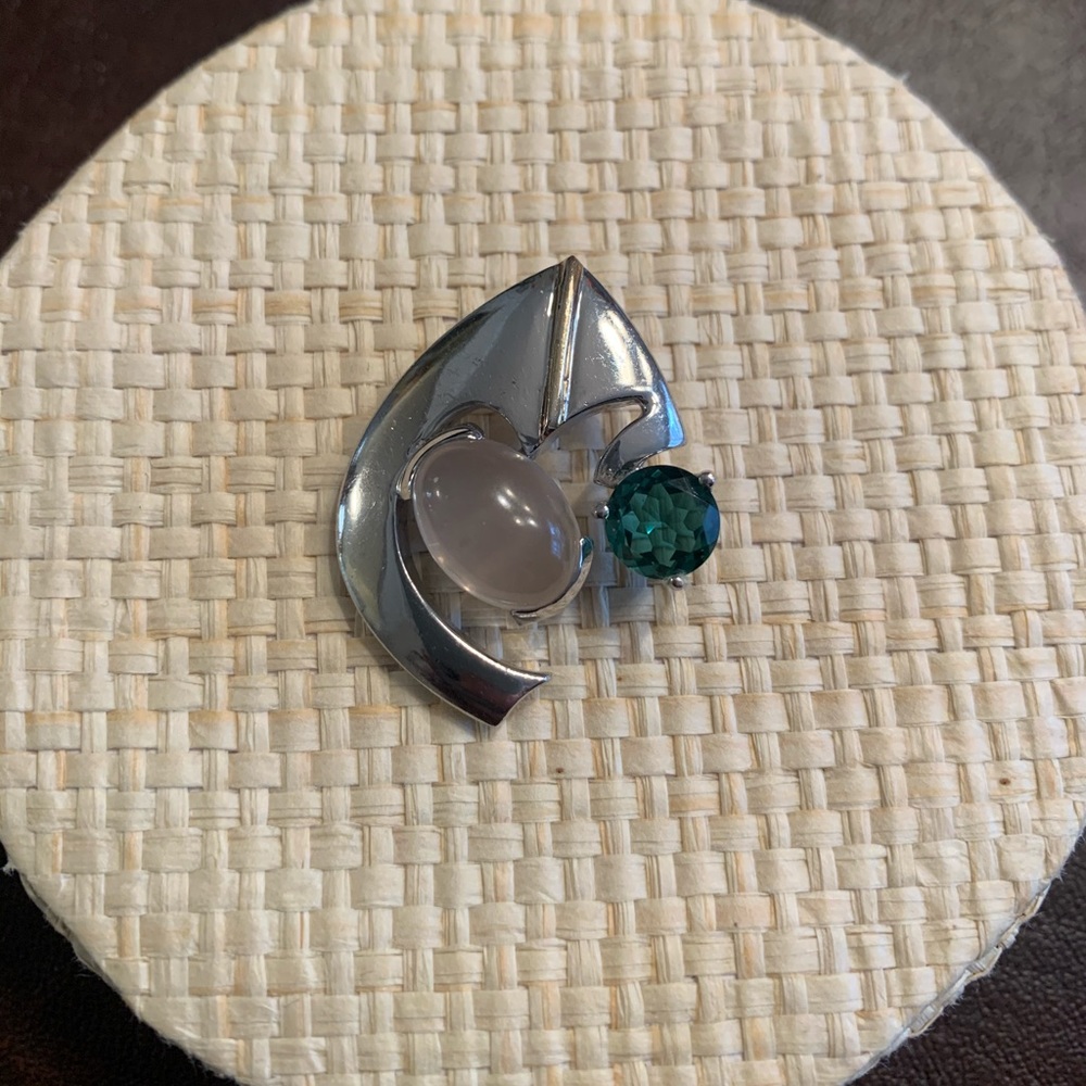 Sterling silver and gem stone necklace pendant